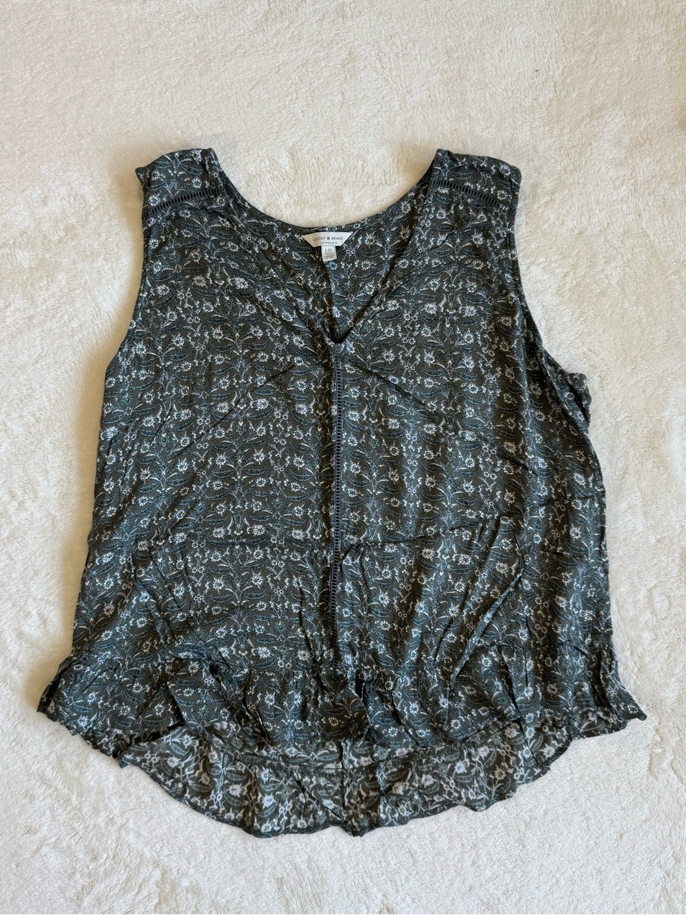 Lucky Brand Paisley Zip Front Sleeveless Blouse Green Gray Boho Ruffle Hem L